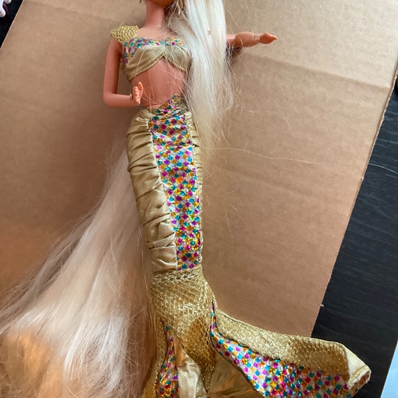 3 Barbie Mermaid dolls. K146 - Picture 4 of 9